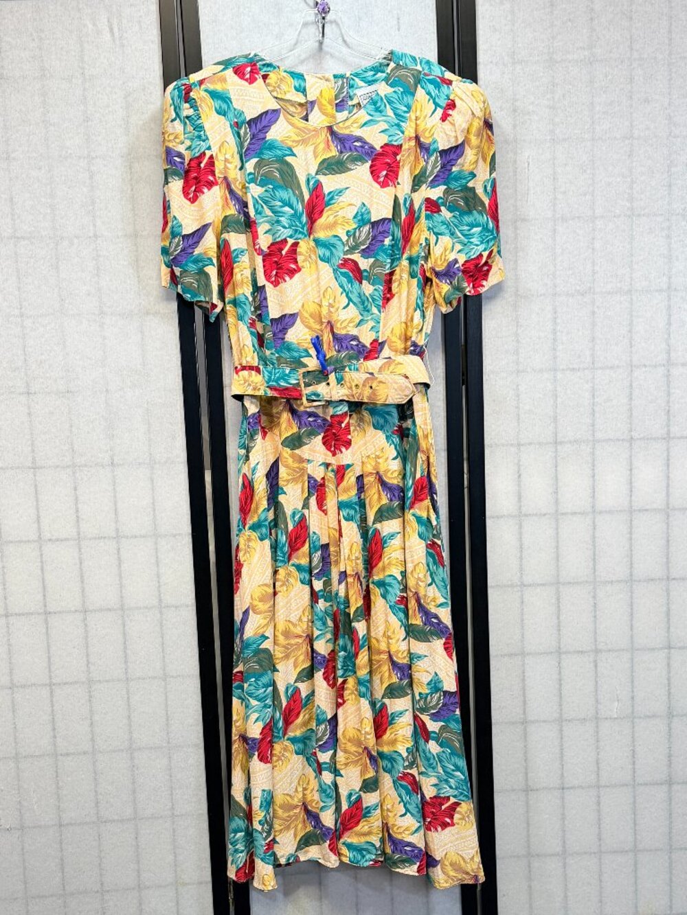 ED Michaels Plus 18 Yellow Tropical Puff Sleeve Drop Yoke Back Button Maxi Dress